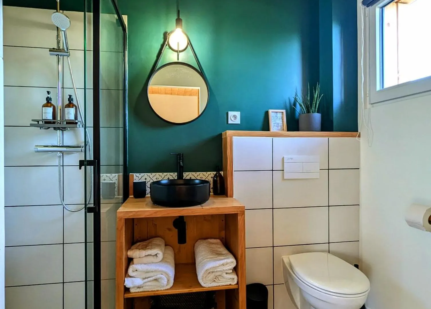 Aux Trois Chenes Lodges Spas Mercuès