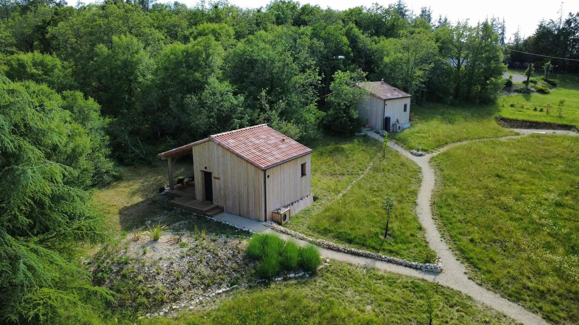 Appartement Aux Trois Chenes Lodges Spas Mercuès Frankrijk